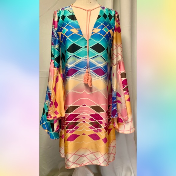 Just Paris colorful bell sleeve mini tunic dress - Picture 6 of 7